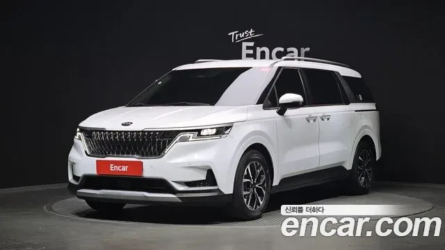 Kia Carnival дизель 9 мест Prestige