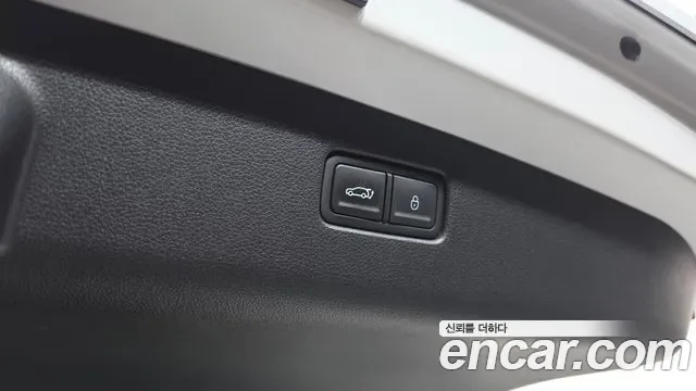 Genesis GV70 2.5T бензин AWD ( ), миниатюра 8