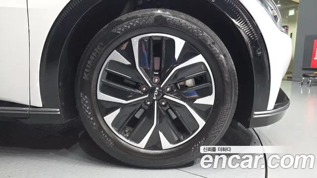 Kia EV6, миниатюра 17