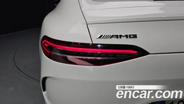 Mercedes-Benz AMG GT 4 43 4MATIC+, миниатюра 5