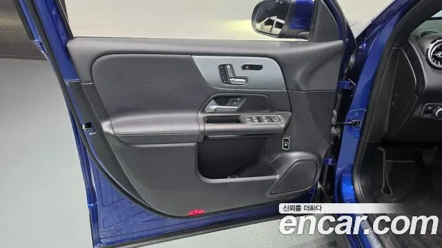 Mercedes-Benz GLB GLB200 d, миниатюра 3
