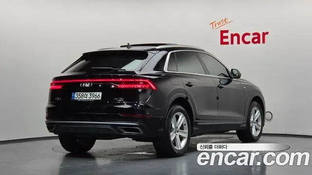 Audi Q8 45 TDI Premium, миниатюра 6