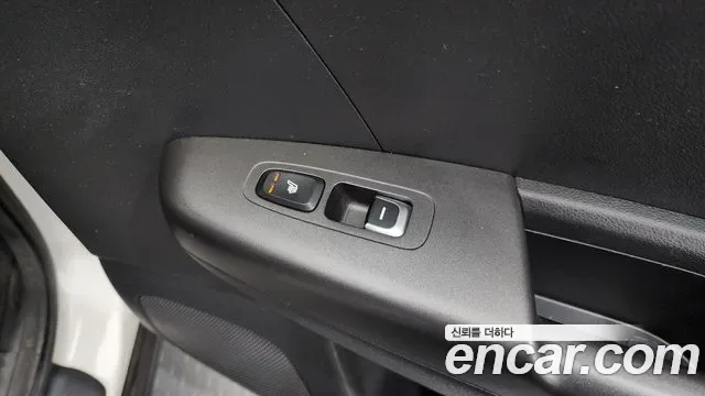 Kia Sportage дизель 2.0 2WD Prestige, миниатюра 4