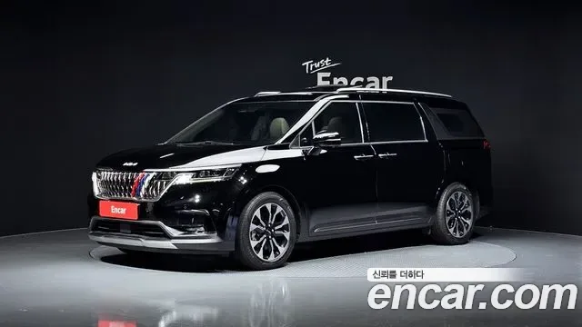 Kia Carnival дизель 9 мест Signature