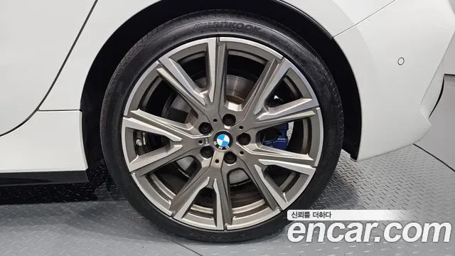 BMW 1 (F40) M135i xDrive, миниатюра 11
