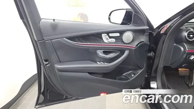 Mercedes-Benz E-Class E220d 4MATIC AMG Line, миниатюра 12