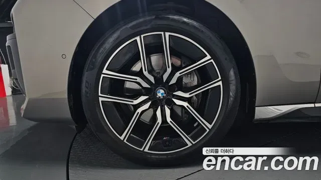 BMW 7 (G70) 740i xDrive M, миниатюра 16