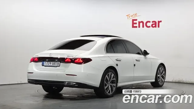 Mercedes-Benz E-Class E220d 4MATIC, миниатюра 29