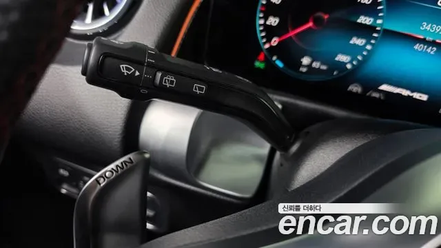 Mercedes-Benz GLB AMG GLB35 4MATIC, миниатюра 21