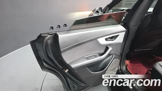 Audi Q8 55 TFSI Premium, миниатюра 24