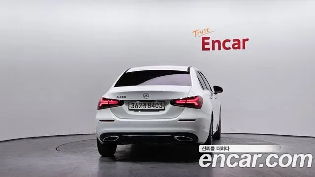 Mercedes-Benz A-Class A220, миниатюра 15