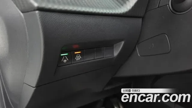 Peugeot E-208 GT Line, миниатюра 22