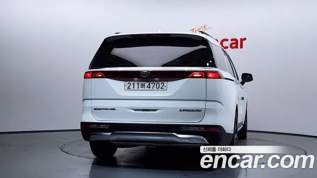 Kia Carnival дизель 7 мест, миниатюра 8