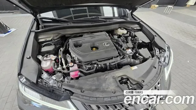 Lexus UX 2.0 2WD, миниатюра 13