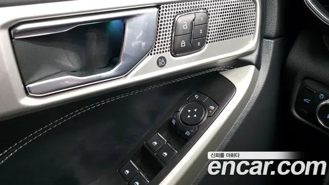 Ford Explorer 2.3 4WD, миниатюра 2