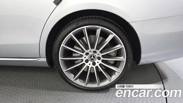 Mercedes-Benz E-Class E450 4MATIC, миниатюра 5