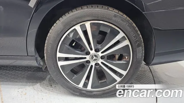 Mercedes-Benz E-Class E250, миниатюра 24