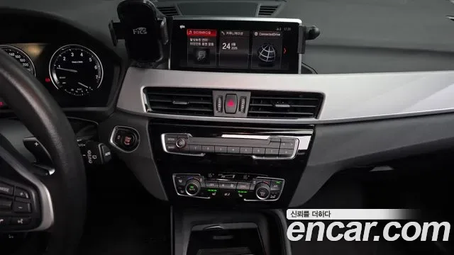 BMW X1 xDrive 20i, миниатюра 2
