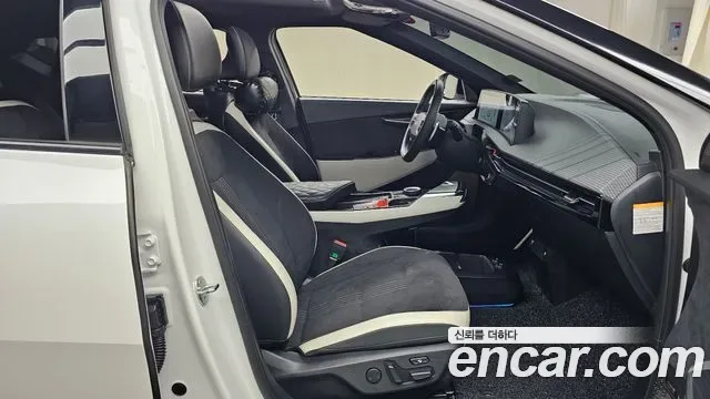 Kia EV6 4WD GT Line, миниатюра 8