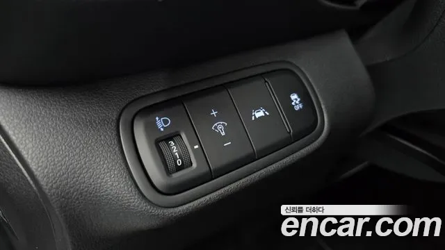 Hyundai Venue, миниатюра 18