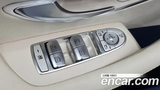 Mercedes-Benz E-Class E450 4MATIC, миниатюра 14
