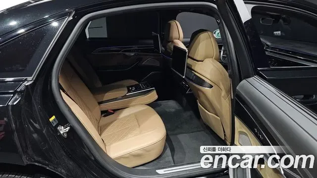Audi S8 4.0 TFSI LWB, миниатюра 2