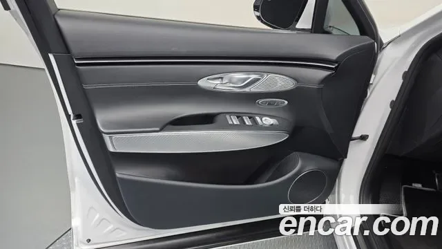 Genesis GV70 2.2 дизель 2WD ( ), миниатюра 19