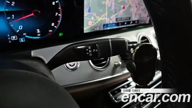 Mercedes-Benz E-Class E250, миниатюра 2