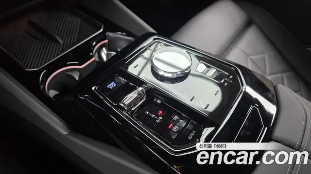 BMW i5 xDrive 40 M, миниатюра 10