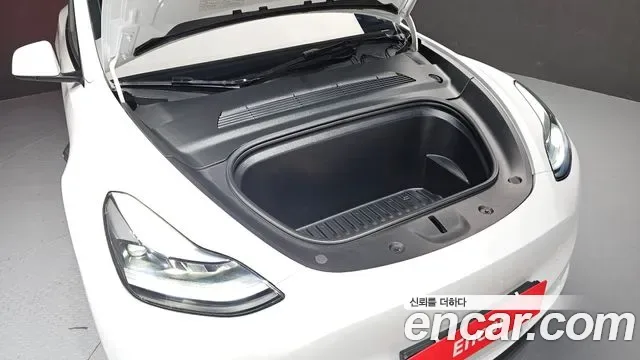 Tesla Y RWD, миниатюра 8