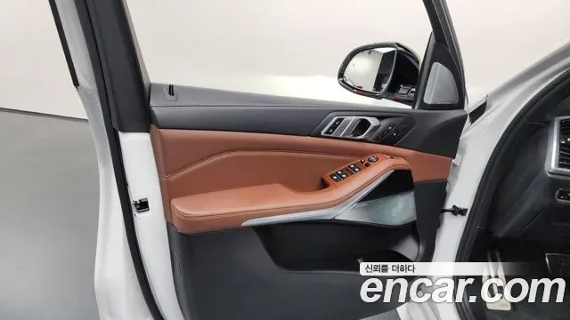 BMW X5 M50i, миниатюра 28