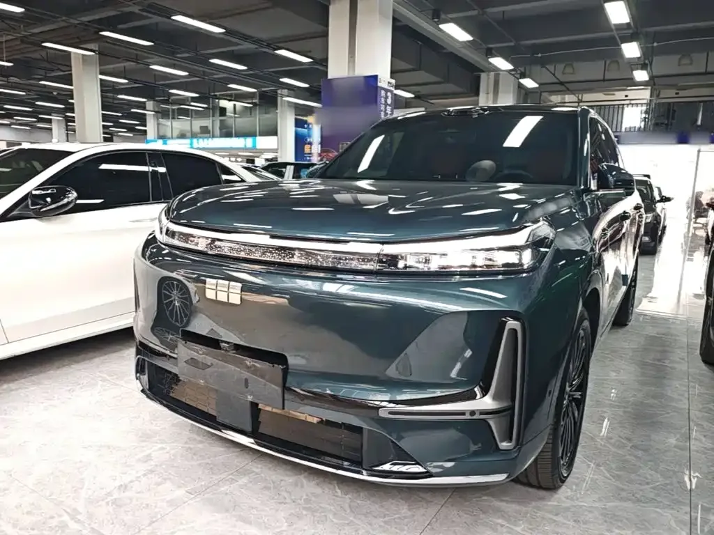 Geely Galaxy M9
