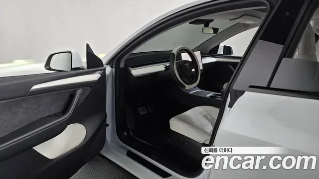 Tesla Y RWD, миниатюра 13