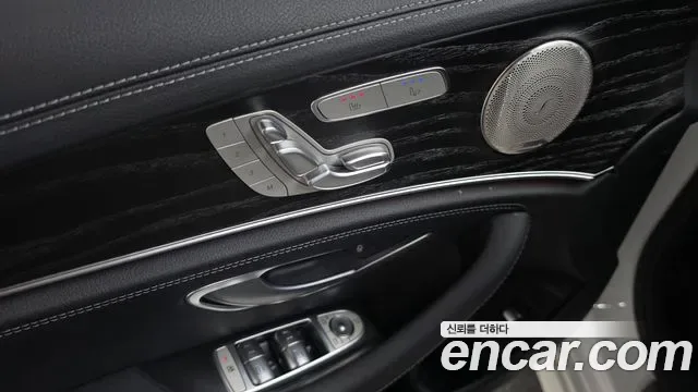 Mercedes-Benz E-Class E220d 4MATIC AMG Line, миниатюра 4