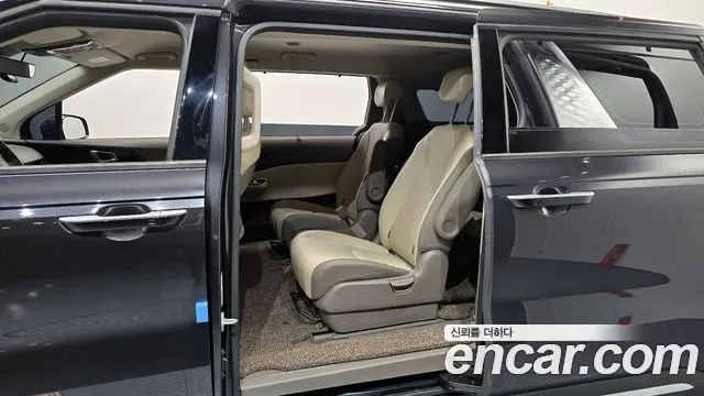 Kia Carnival дизель 9 мест, миниатюра 19