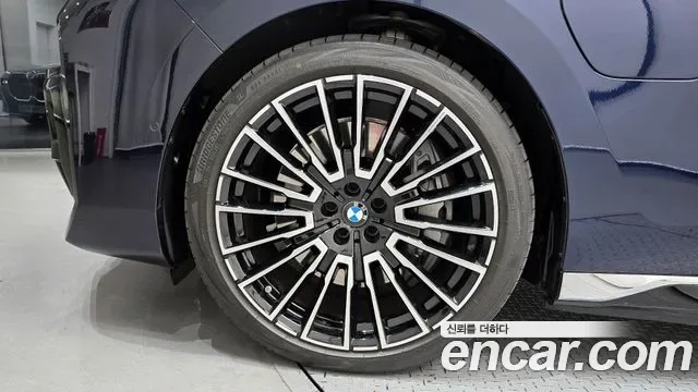 BMW 7 (G70) 750e xDrive M, миниатюра 3