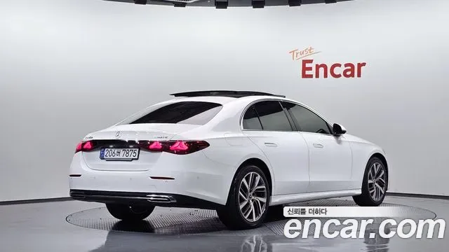 Mercedes-Benz E-Class E220d 4MATIC, миниатюра 25