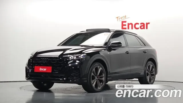 Audi Q8 55 TFSI Premium