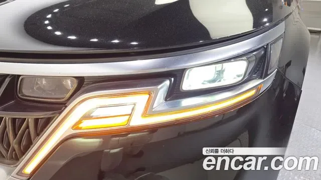 Kia Carnival дизель 9 мест Signature, миниатюра 4