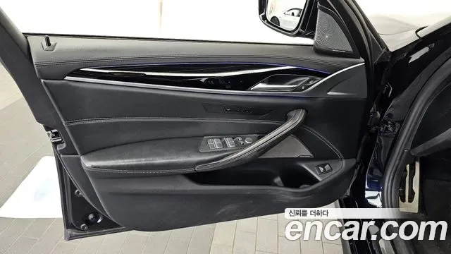 BMW 5 (G30) 520d xDrive M, миниатюра 15