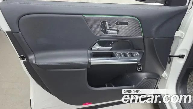Mercedes-Benz GLA GLA220, миниатюра 12