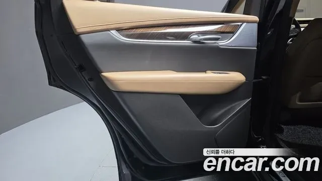 Cadillac XT6, миниатюра 5