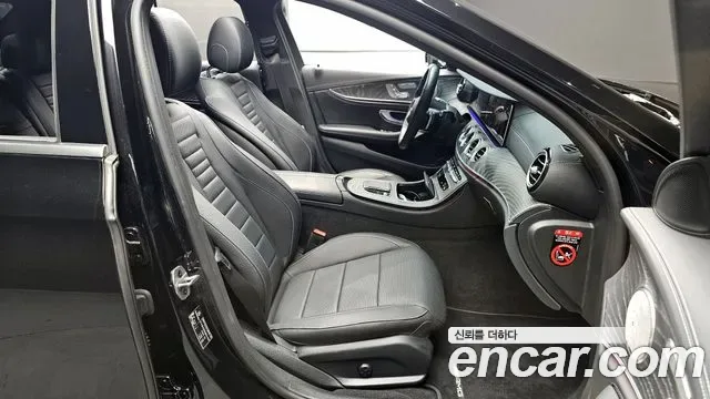 Mercedes-Benz E-Class E350 4MATIC AMG Line, миниатюра 3
