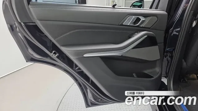 BMW X5 xDrive 40i M, миниатюра 30