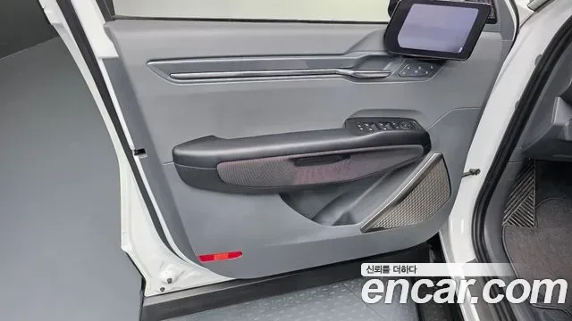 Kia EV9 4WD GT Line, миниатюра 13