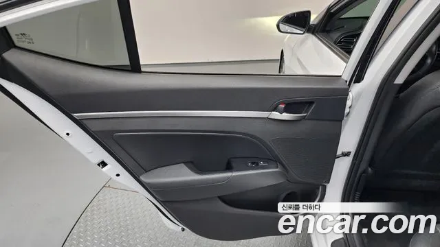 Hyundai Avante AD, миниатюра 18