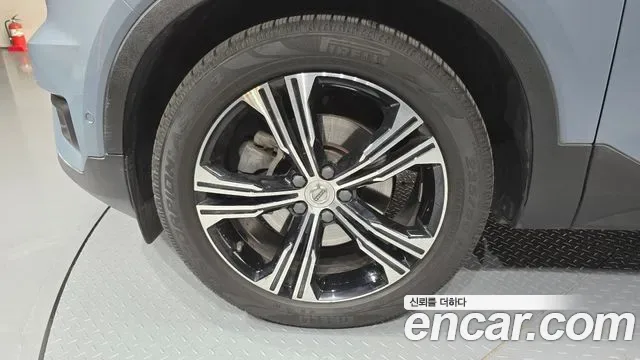 Volvo XC40 B4, миниатюра 7
