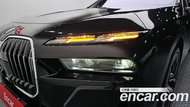 BMW 7 (G70) 740i xDrive M, миниатюра 18