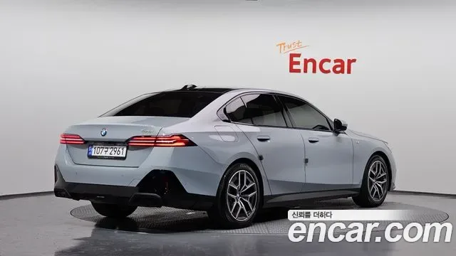 BMW 5 (G60) 520i M, миниатюра 4