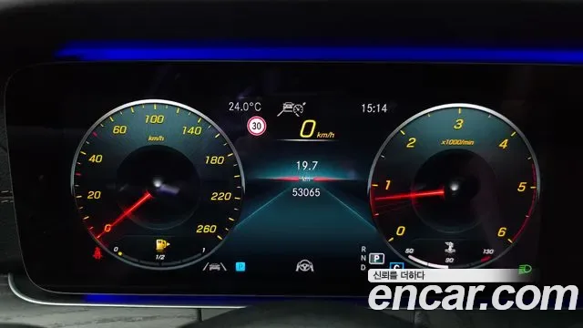 Mercedes-Benz E-Class E220d 4MATIC AMG Line, миниатюра 8